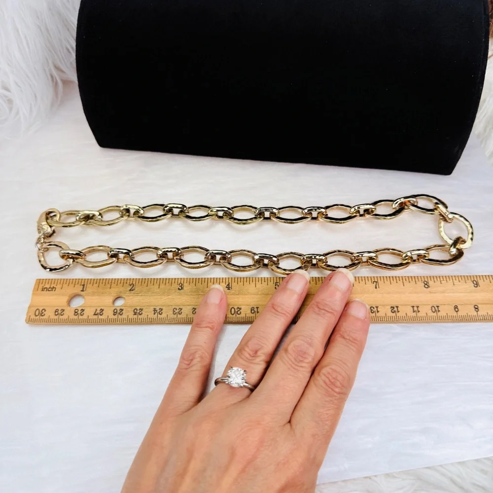 Vintage aged, goldtone, weighted Link Chain Necklace - Picture 7 of 10